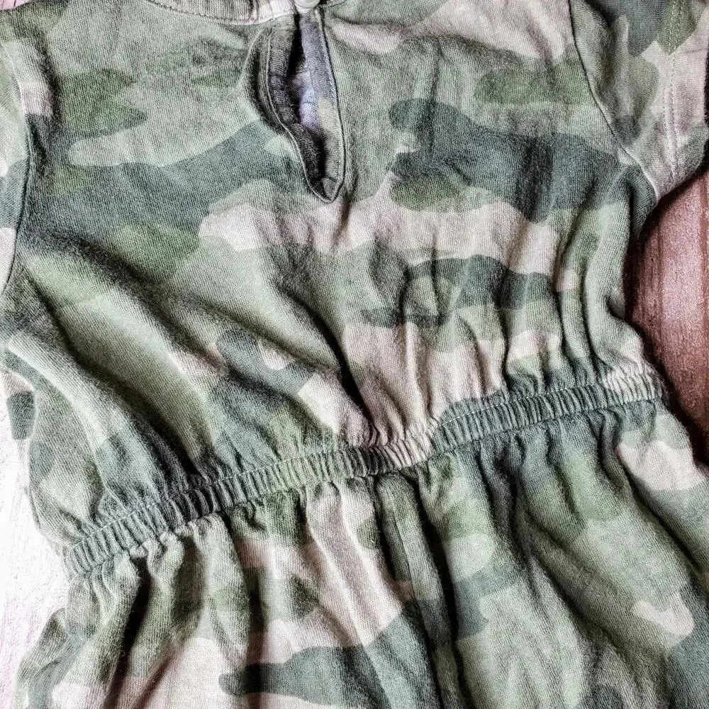 Old Navy 100% Cotton Green Camo Short Sleeve Jersey Jumpsuit for Baby Girl 6-12m